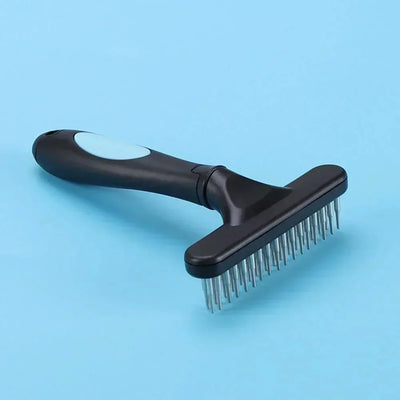 https://cdn.shopify.com/s/files/1/0647/9170/7830/files/brosse-etrille-chien-8563077.webp?v=1777924089