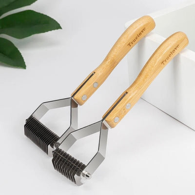 https://cdn.shopify.com/s/files/1/0647/9170/7830/files/brosse-pour-cocker-spaniel-7879448.jpg?v=1777923427