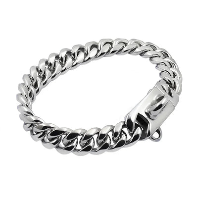 https://cdn.shopify.com/s/files/1/0647/9170/7830/files/collier-chainette-chien-2934078.webp?v=1777923428