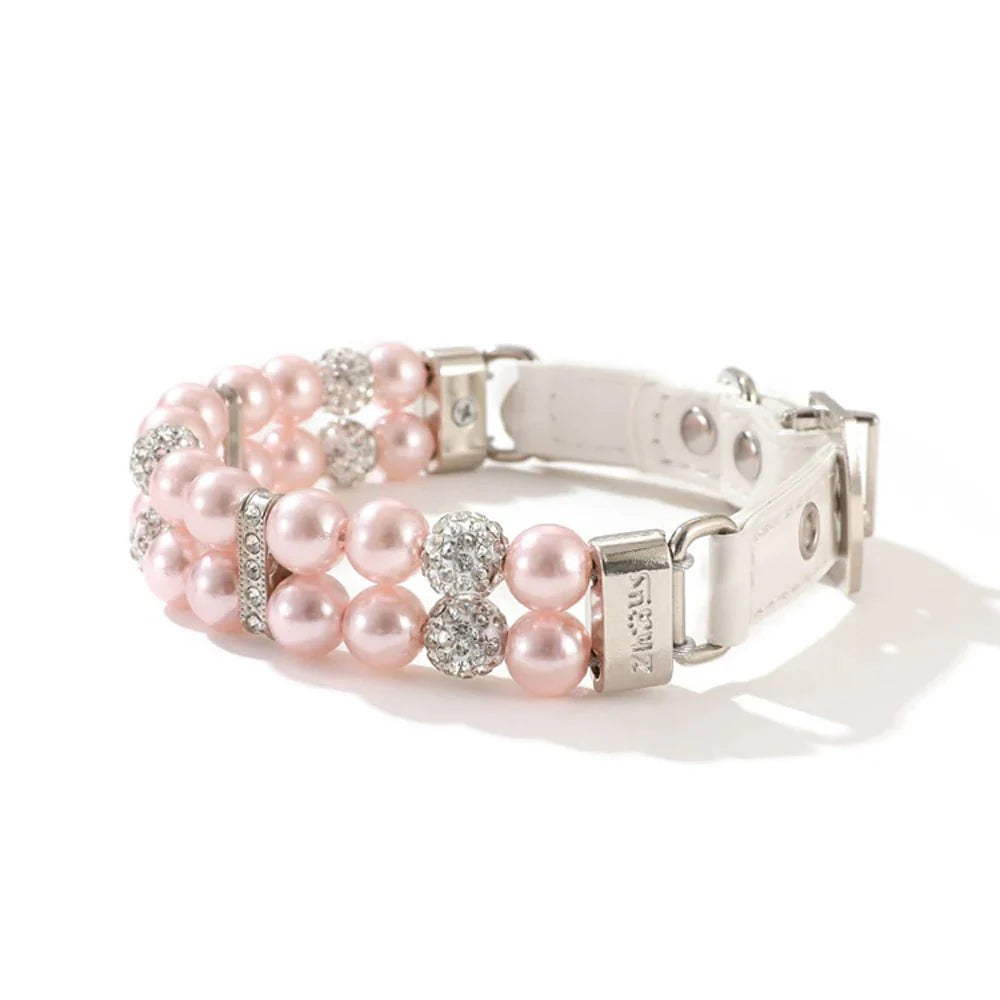 https://cdn.shopify.com/s/files/1/0647/9170/7830/files/collier-chien-perle-9720747.webp?v=1777923067