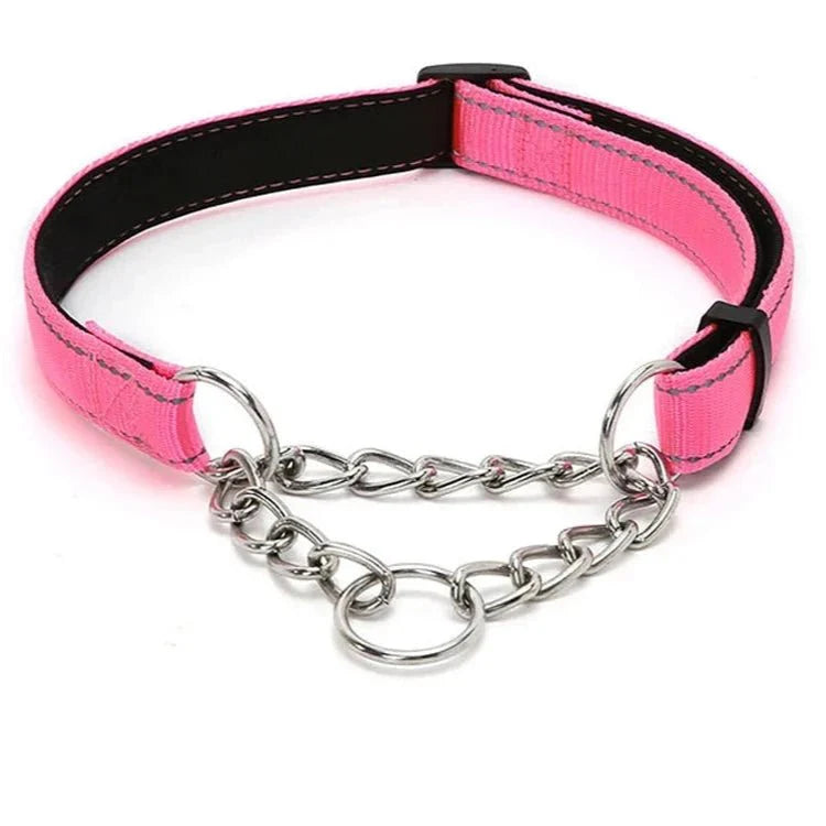 https://cdn.shopify.com/s/files/1/0647/9170/7830/files/collier-etrangleur-chien-en-nylon-rose-5565680.webp?v=1777924628
