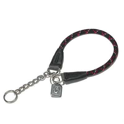 https://cdn.shopify.com/s/files/1/0647/9170/7830/files/collier-etrangleur-chien-style-corde-noir-et-rouge-3916952.webp?v=1777925529
