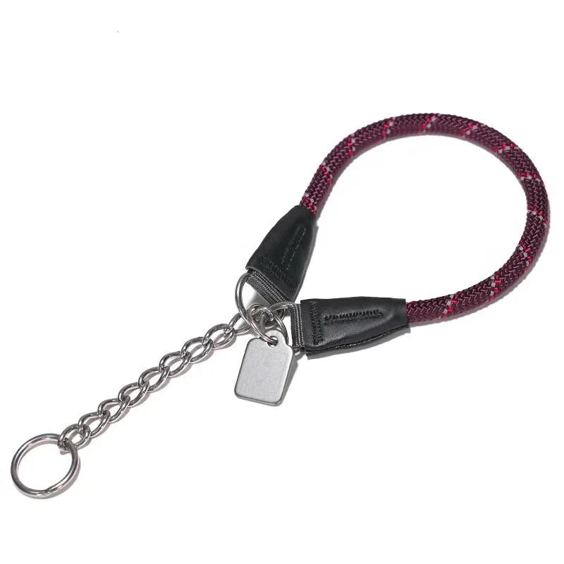 https://cdn.shopify.com/s/files/1/0647/9170/7830/files/collier-etrangleur-chien-style-corde-rouge-vin-4638409.webp?v=1777924505