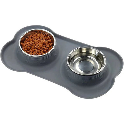 https://cdn.shopify.com/s/files/1/0647/9170/7830/files/doubles-gamelles-anti-derapante-pour-chien-2881175.webp?v=1777925356