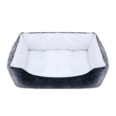 https://cdn.shopify.com/s/files/1/0647/9170/7830/files/grand-panier-pour-chien-xxl-noir-et-bleu-clair-8465206.webp?v=1777924572