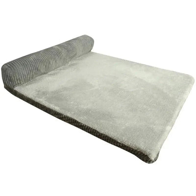 https://cdn.shopify.com/s/files/1/0647/9170/7830/files/grand-tapis-avec-coussin-pour-chien-3979945.webp?v=1777925054