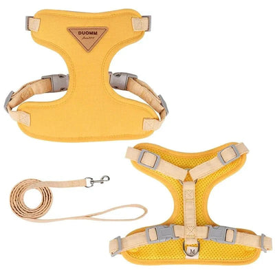 https://cdn.shopify.com/s/files/1/0647/9170/7830/files/harnais-et-laisse-pour-petit-chien-7233393.webp?v=1777925050