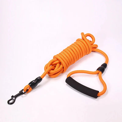 https://cdn.shopify.com/s/files/1/0647/9170/7830/files/laisse-corde-chien-5m-2230395.webp?v=1777923671