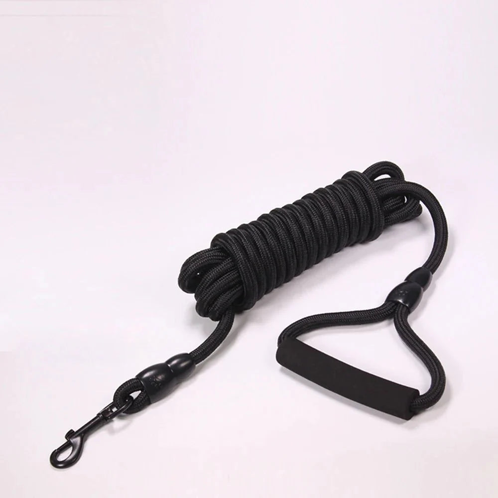 https://cdn.shopify.com/s/files/1/0647/9170/7830/files/laisse-corde-chien-5m-7778997.webp?v=1777923671