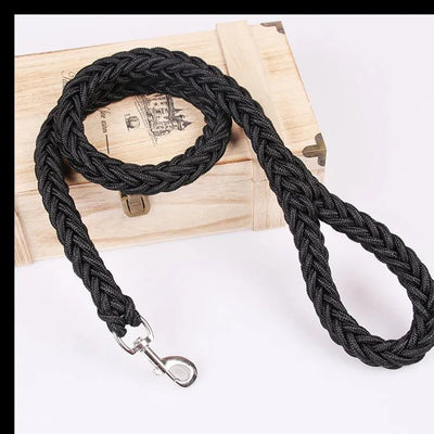 https://cdn.shopify.com/s/files/1/0647/9170/7830/files/laisse-corde-gros-chien-2606280.webp?v=1777923559