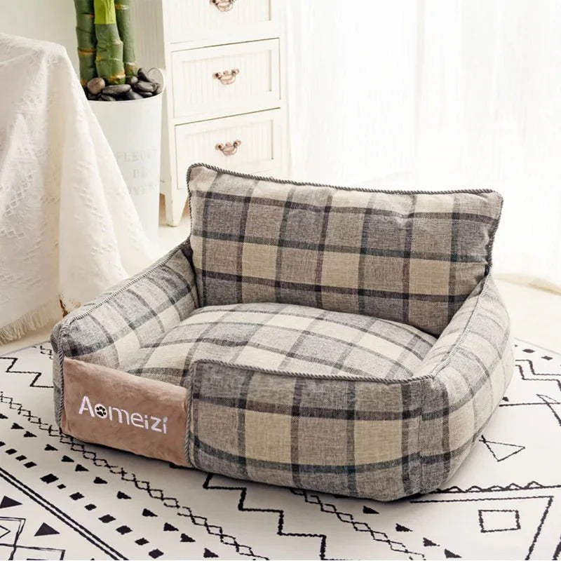 https://cdn.shopify.com/s/files/1/0647/9170/7830/files/mini-canape-pour-petit-chien-1386076.webp?v=1777925295