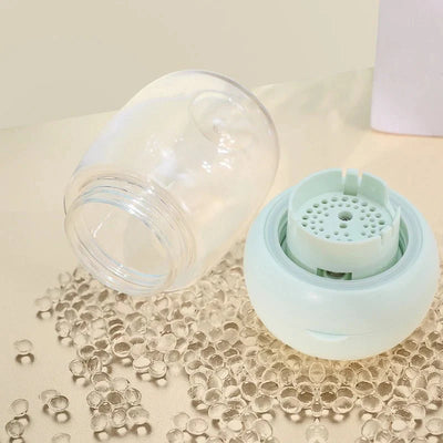 https://cdn.shopify.com/s/files/1/0647/9170/7830/files/mini-gourde-pour-chien-5731451.webp?v=1777923918