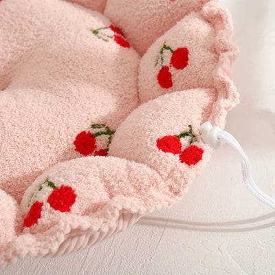 https://cdn.shopify.com/s/files/1/0647/9170/7830/files/panier-ajustable-mignon-pour-chien-1024935.webp?v=1777924210