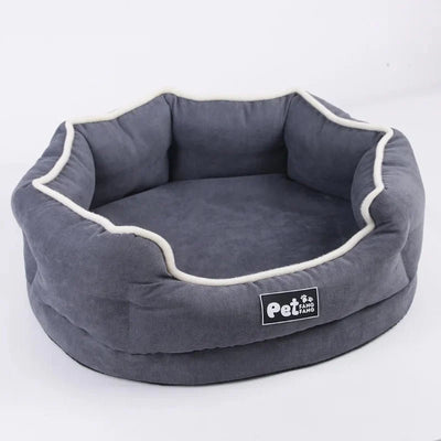 https://cdn.shopify.com/s/files/1/0647/9170/7830/files/panier-de-luxe-pour-petit-chien-2187114.webp?v=1777924569