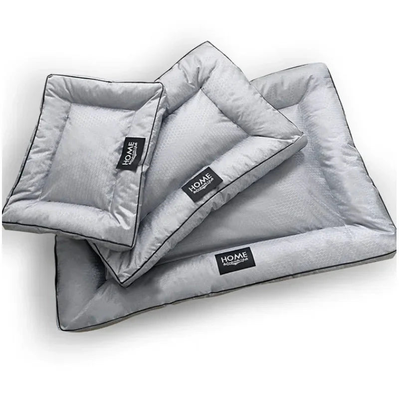 https://cdn.shopify.com/s/files/1/0647/9170/7830/files/panier-indestructible-et-confortable-pour-chien-2418961.webp?v=1777924510