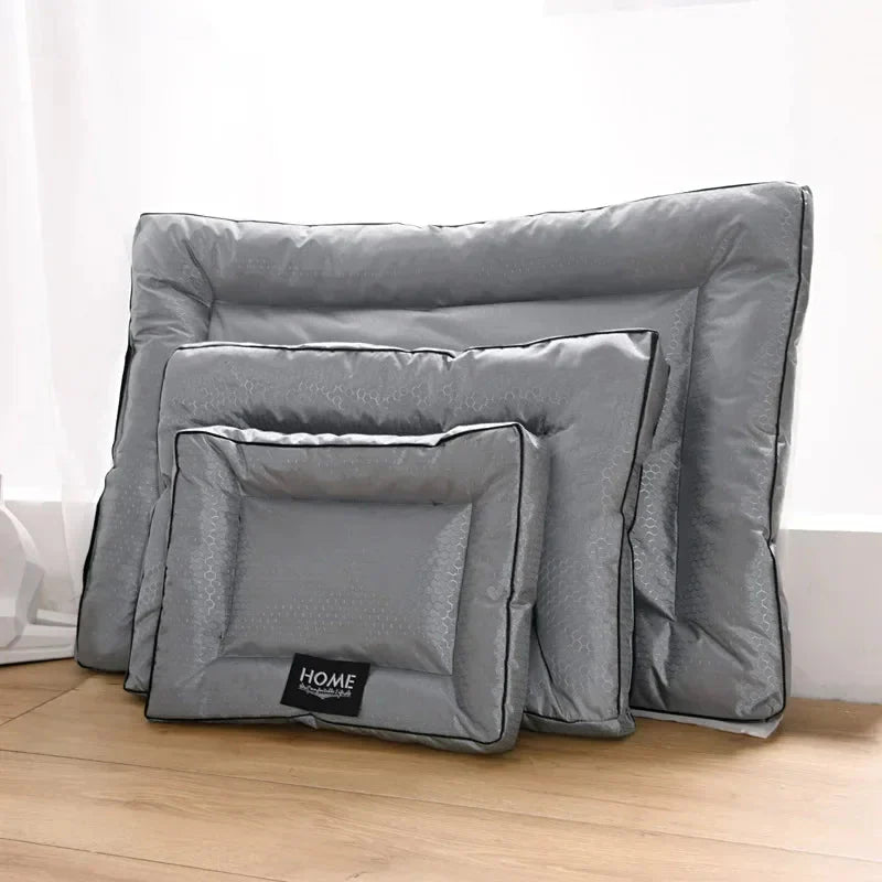 https://cdn.shopify.com/s/files/1/0647/9170/7830/files/panier-indestructible-et-confortable-pour-chien-2418961.webp?v=1777924510