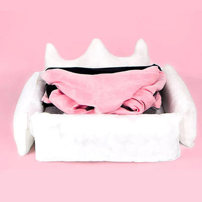 https://cdn.shopify.com/s/files/1/0647/9170/7830/files/panier-pour-chien-princesse-8649951.webp?v=1777923430
