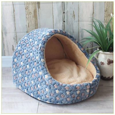 https://cdn.shopify.com/s/files/1/0647/9170/7830/files/panier-taniere-pour-petit-chien-3521336.webp?v=1777924220