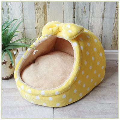 https://cdn.shopify.com/s/files/1/0647/9170/7830/files/panier-taniere-pour-petit-chien-5959992.webp?v=1777924221