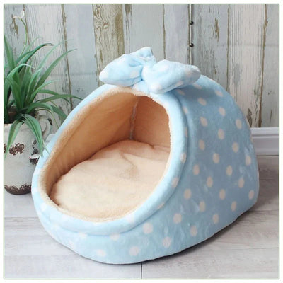 https://cdn.shopify.com/s/files/1/0647/9170/7830/files/panier-taniere-pour-petit-chien-7491466.webp?v=1777924220