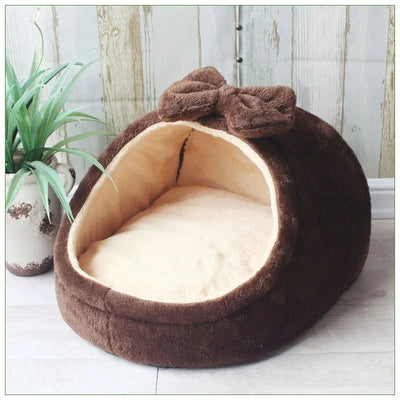 https://cdn.shopify.com/s/files/1/0647/9170/7830/files/panier-taniere-pour-petit-chien-9108965.webp?v=1777924221