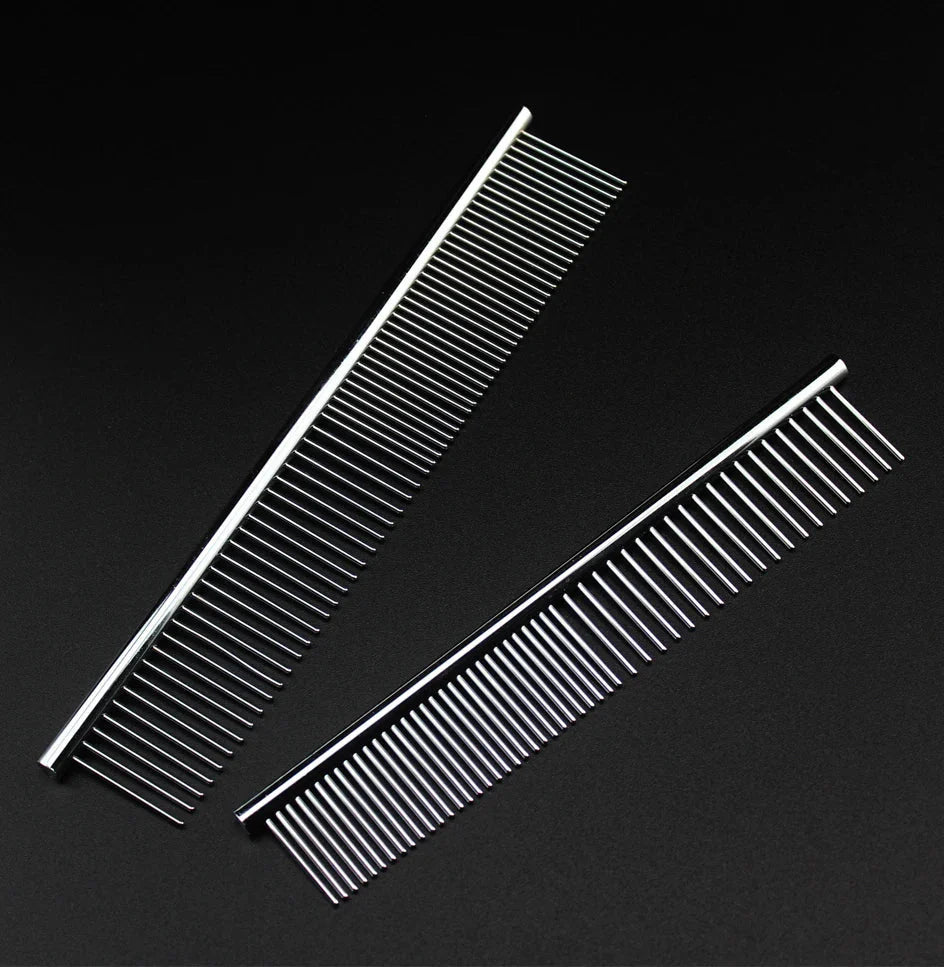 https://cdn.shopify.com/s/files/1/0647/9170/7830/files/peigne-en-metal-pour-chien-7333067.webp?v=1777924631