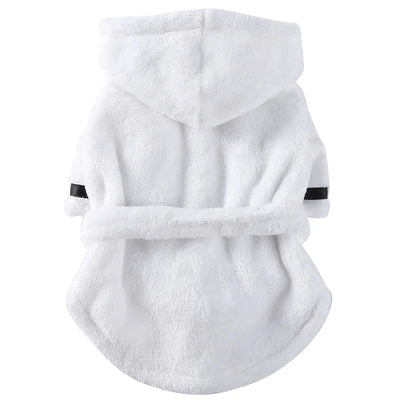 https://cdn.shopify.com/s/files/1/0647/9170/7830/files/peignoir-de-bain-avec-capuche-pour-chien-6570017.webp?v=1777925233