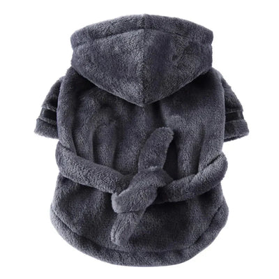 https://cdn.shopify.com/s/files/1/0647/9170/7830/files/peignoir-de-bain-avec-capuche-pour-chien-6617180.webp?v=1777925234
