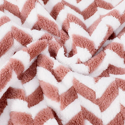https://cdn.shopify.com/s/files/1/0647/9170/7830/files/peignoir-super-absorbant-pour-chien-3567888.webp?v=1777925297