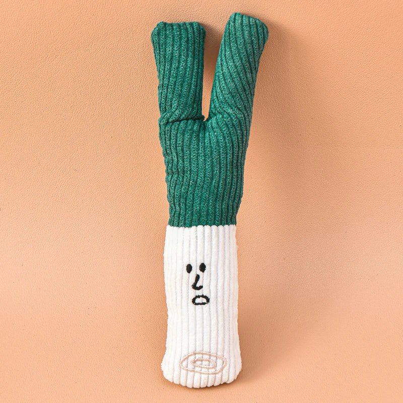 https://cdn.shopify.com/s/files/1/0647/9170/7830/files/peluche-poireau-pour-chien-3460404.webp?v=1777923968