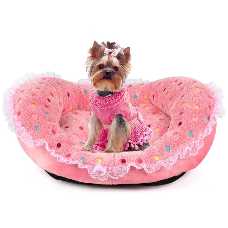 https://cdn.shopify.com/s/files/1/0647/9170/7830/files/petit-panier-rose-pour-tout-petit-chien-8162024.webp?v=1777924214