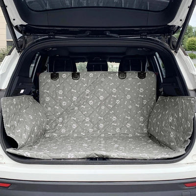 https://cdn.shopify.com/s/files/1/0647/9170/7830/files/protection-de-coffre-waterproof-pour-suv-7116214.webp?v=1777924996