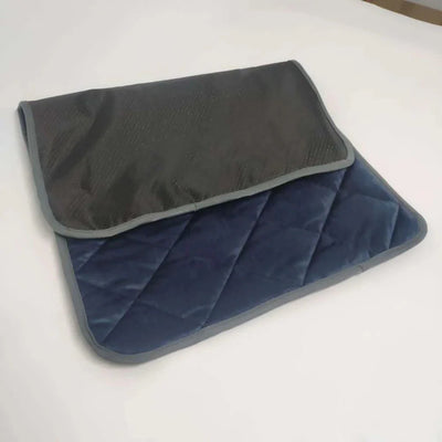 https://cdn.shopify.com/s/files/1/0647/9170/7830/files/tapis-auto-chauffant-dhiver-pour-chien-3748100.webp?v=1777924695