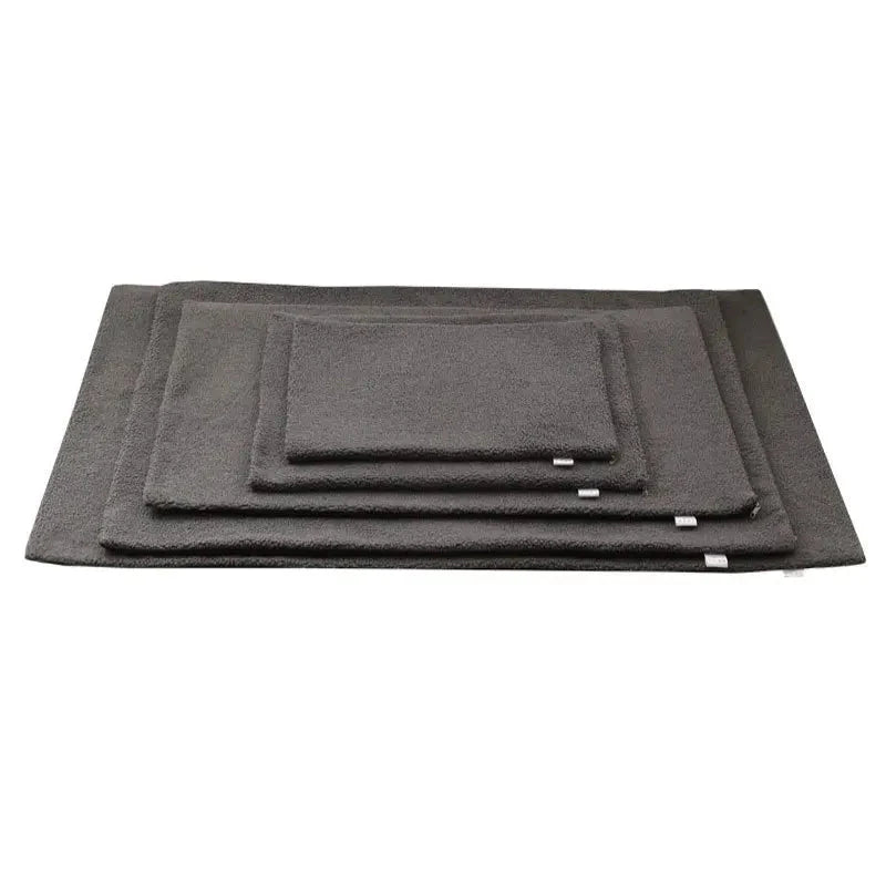 https://cdn.shopify.com/s/files/1/0647/9170/7830/files/tapis-auto-chauffant-pour-chien-8015352.webp?v=1777925053