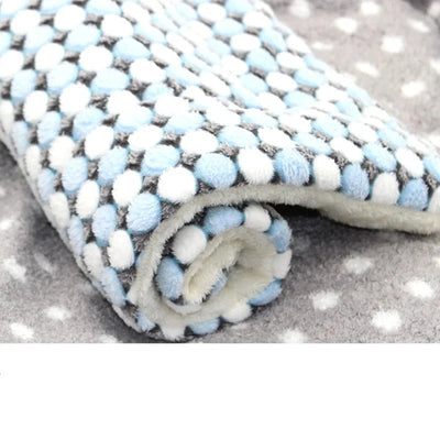 https://cdn.shopify.com/s/files/1/0647/9170/7830/files/tapis-de-sol-chien-1395329.webp?v=1777923190