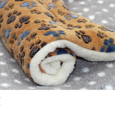 https://cdn.shopify.com/s/files/1/0647/9170/7830/files/tapis-de-sol-chien-1904151.webp?v=1777923076