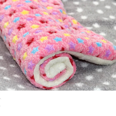 https://cdn.shopify.com/s/files/1/0647/9170/7830/files/tapis-de-sol-chien-2081106.webp?v=1777923077
