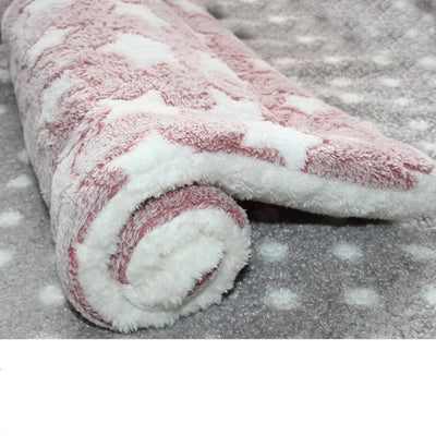 https://cdn.shopify.com/s/files/1/0647/9170/7830/files/tapis-de-sol-chien-8719976.webp?v=1777923190
