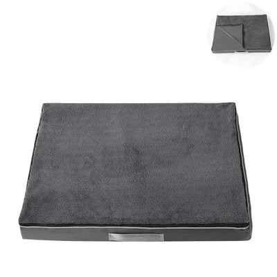 https://cdn.shopify.com/s/files/1/0647/9170/7830/files/tapis-pour-chien-toutes-saisons-et-indestructible-7533307.webp?v=1777925291
