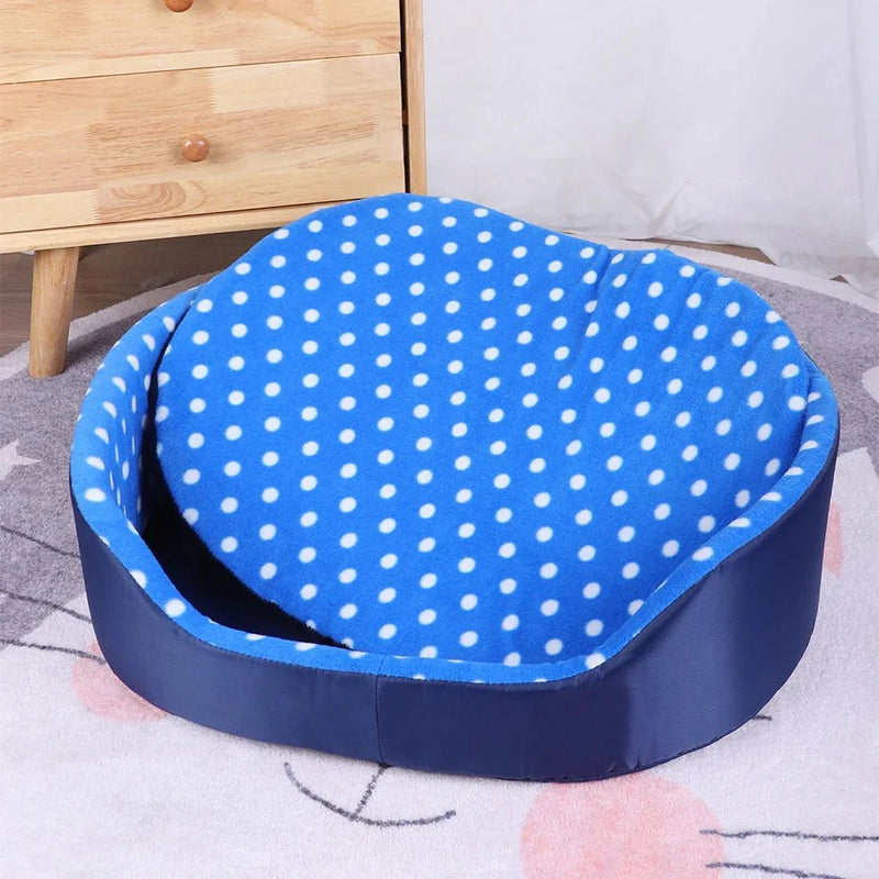 https://cdn.shopify.com/s/files/1/0647/9170/7830/files/tout-petit-panier-pour-chien-8209107.webp?v=1777924272